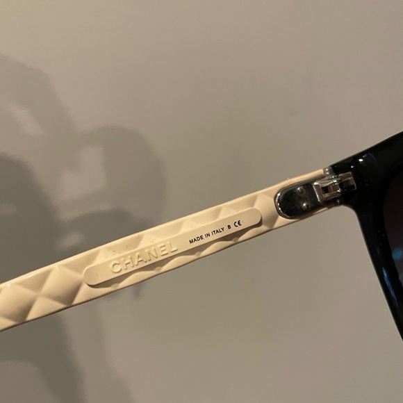 Chanel quilted leather frame sunglasses - Picture 4 of 6